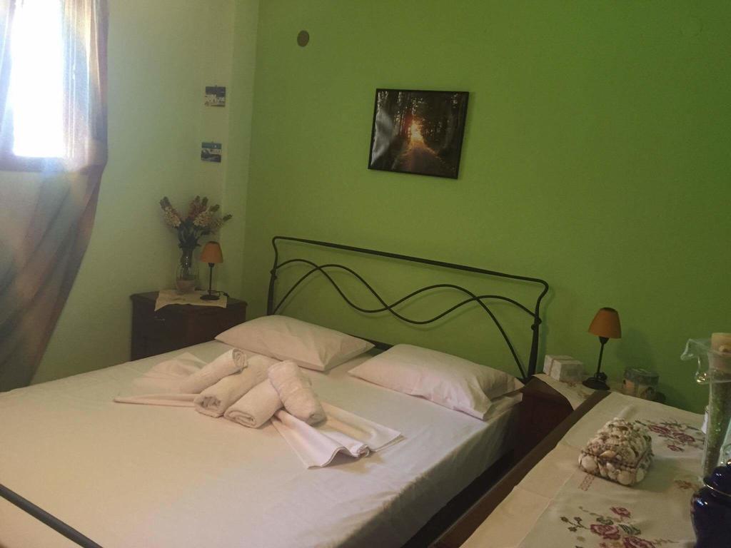 Chanioti Center Apartment Екстер'єр фото