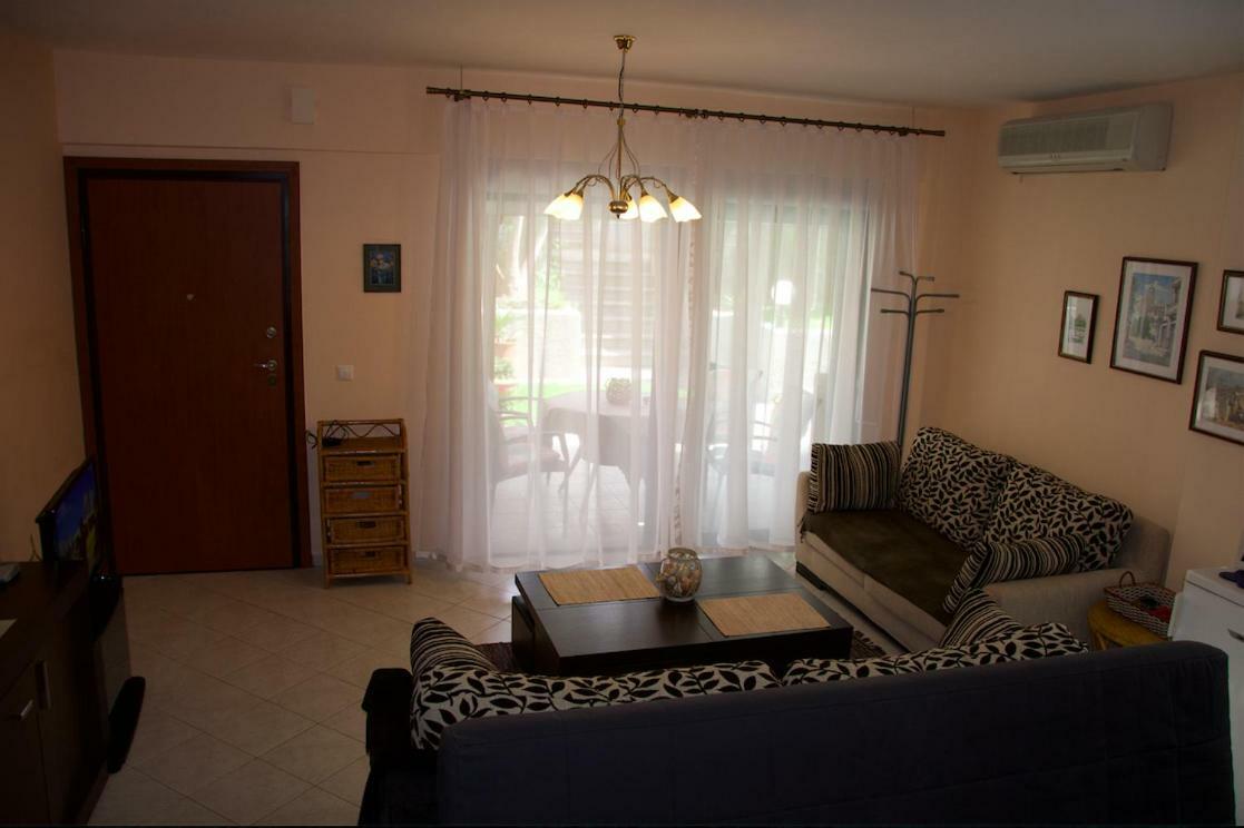 Chanioti Center Apartment Екстер'єр фото